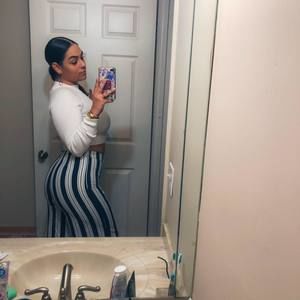 Meet your Posher, Gabriela